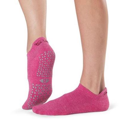 https://www.thepilatesshop.com/content/images/thumbs/0001221_savvy-grip-socks-in-bloom_415.jpeg